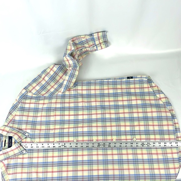 Nautica Long Sleeve Light-Weight Plaid Shirt Men’s Size Large - Multi-Color - Picture 8 of 11